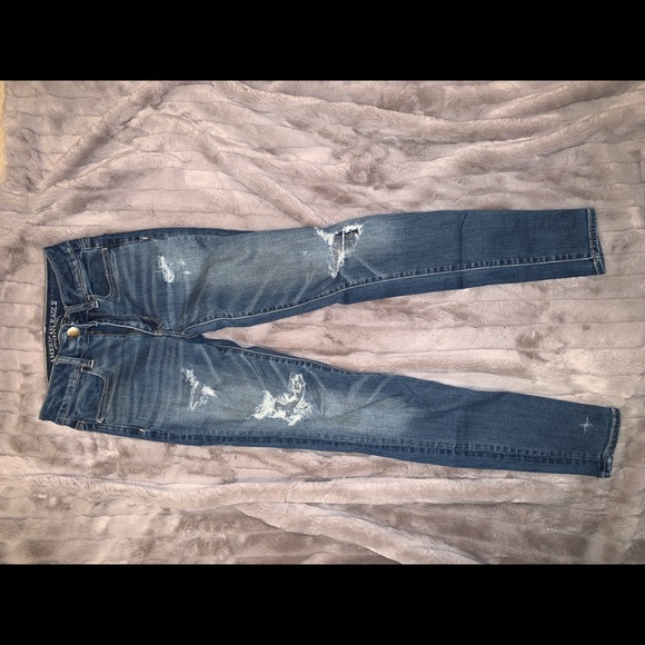 American Eagle ‘Hi-Rise Jegging’ with rips - Picture 1 of 5